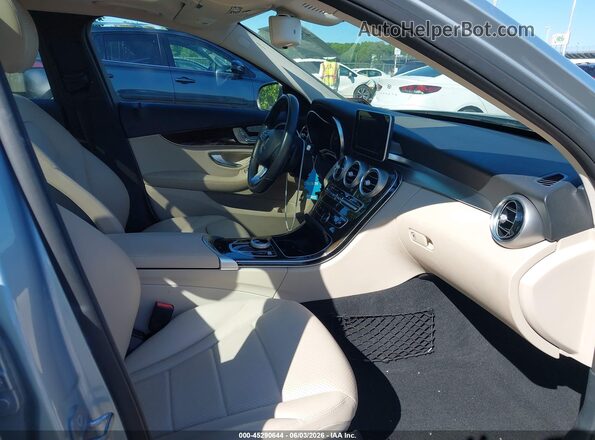 WDDWF4KB4JR327874 2018 MERCEDES-BENZ C-CLASS Silver Vista interior delantera