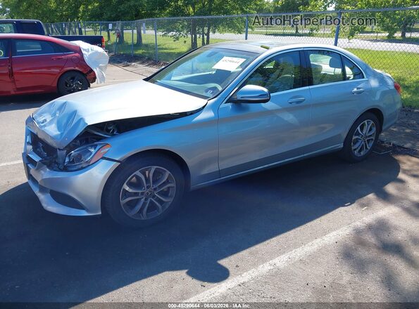 WDDWF4KB4JR327874 2018 MERCEDES-BENZ C-CLASS Silver Vista tres cuartos delantera izquierda