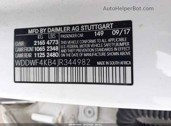 WDDWF4KB4JR344982 2018 MERCEDES-BENZ C-CLASS White Widok komory silnika