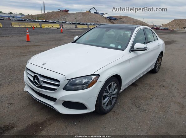 WDDWF4KB4JR344982 2018 MERCEDES-BENZ C-CLASS White Widok z przodu
