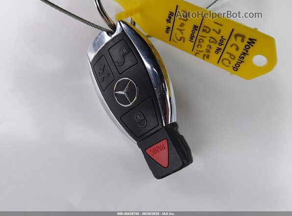 WDDWF4KBXHR235680 2017 MERCEDES-BENZ C-CLASS Black Vista del salpicadero