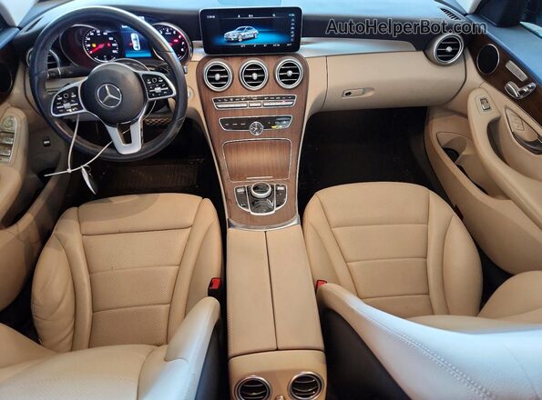 WDDWF8DB9KR482992 2019 MERCEDES-BENZ C Blue Widok deski rozdzielczej