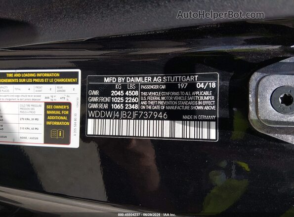 WDDWJ4JB2JF737946 2018 MERCEDES-BENZ C-CLASS Black Widok komory silnika
