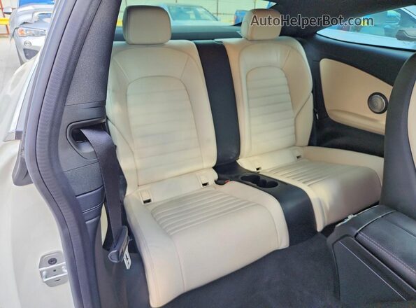 WDDWJ4JB9HF370649 2017 MERCEDES-BENZ C Белый Вид задних сидений