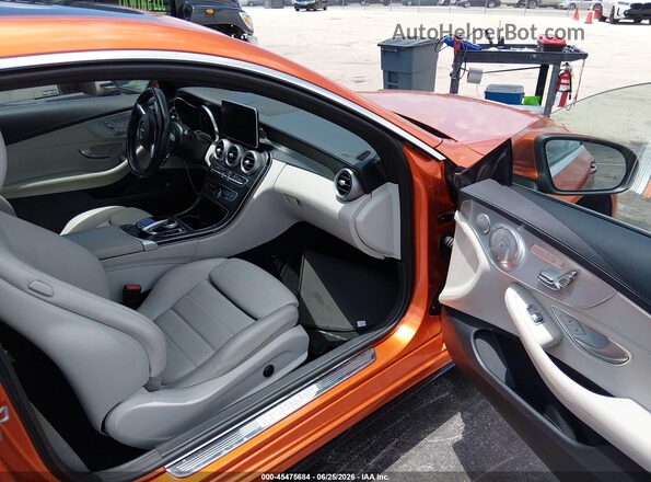 WDDWJ4KB1HF362415 2017 MERCEDES-BENZ C-CLASS Orange წინა სალონის ხედი
