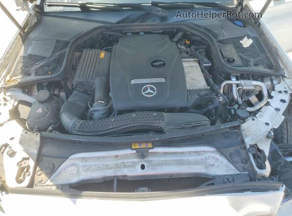 WDDWJ4KB5JF635572 2018 MERCEDES-BENZ C White Vista interior trasera
