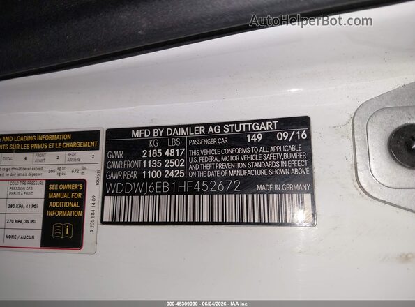 WDDWJ6EB1HF452672 2017 MERCEDES-BENZ AMG C 43 Белый Вид подкапотного пространства