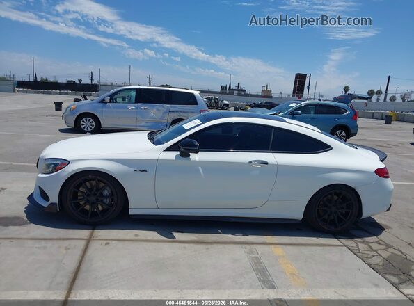WDDWJ6EB5HF544397 2017 MERCEDES-BENZ AMG C 43 White Widok wnętrza 360 stopni