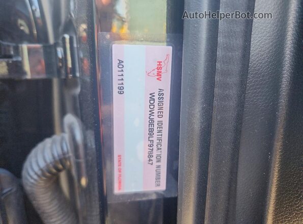 WDDWJ6EB9LF978847 2020 MERCEDES-BENZ C Black ძრავის განყოფილების ხედი