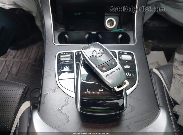 WDDWJ8HB9KF838190 2019 MERCEDES-BENZ AMG C 63 Black Widok deski rozdzielczej
