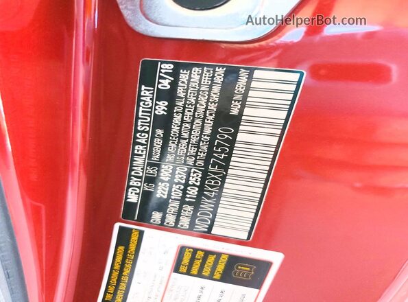 WDDWK4KBXJF745790 2018 MERCEDES-BENZ C Red ძრავის განყოფილების ხედი