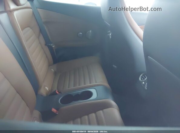 WDDWK6EB1JF689164 2018 MERCEDES-BENZ AMG C 43 Белый Вид наклейки с VIN-кодом