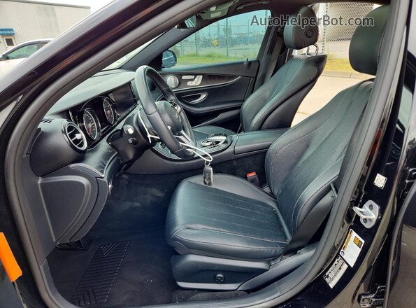 WDDZF4JB0KA508338 2019 MERCEDES-BENZ E Black Vista interior delantera