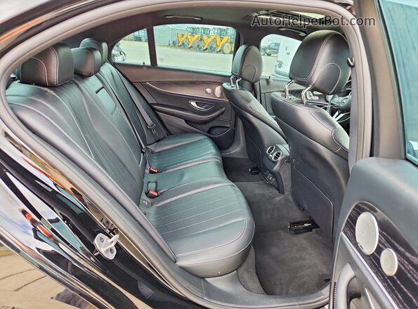 WDDZF4JB0KA508338 2019 MERCEDES-BENZ E Black Vista de los asientos traseros
