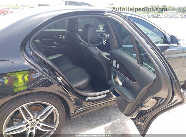 WDDZF4JB0KA571553 2019 MERCEDES-BENZ E-CLASS Black Widok naklejki z numerem VIN