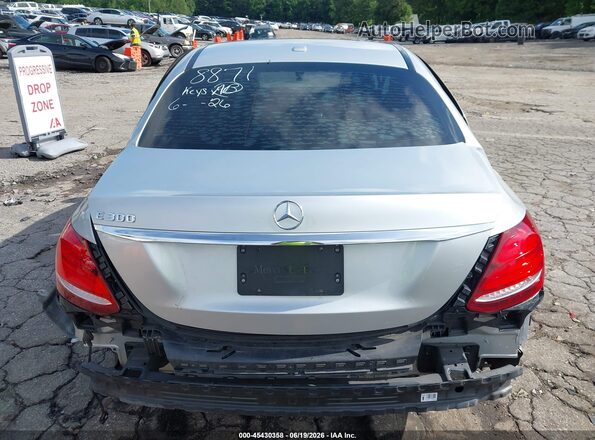 WDDZF4JB1HA058871 2017 MERCEDES-BENZ E-CLASS Серебряный 