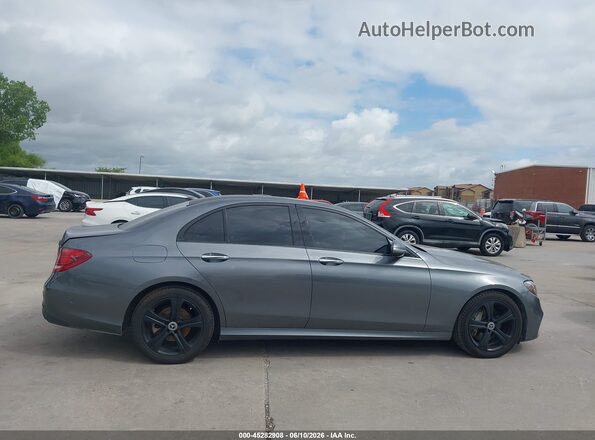 WDDZF4JB1HA080742 2017 MERCEDES-BENZ E-CLASS Gray Vista interior trasera