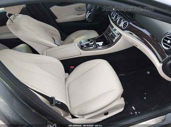 WDDZF4JB1KA515959 2019 MERCEDES-BENZ E-CLASS Gray წინა სალონის ხედი