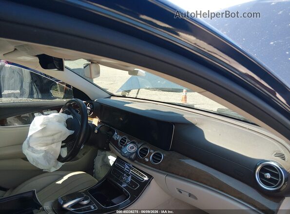 WDDZF4JB2HA133044 2017 MERCEDES-BENZ E-CLASS Черный Вид салона спереди