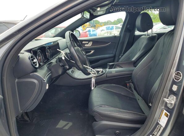 WDDZF4JB2JA324162 2018 MERCEDES-BENZ E Серый Вид салона спереди