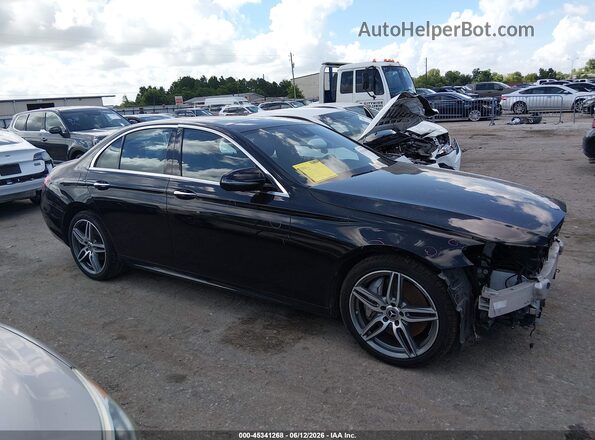 WDDZF4JB2KA617058 2019 MERCEDES-BENZ E-CLASS Black 360 interior view