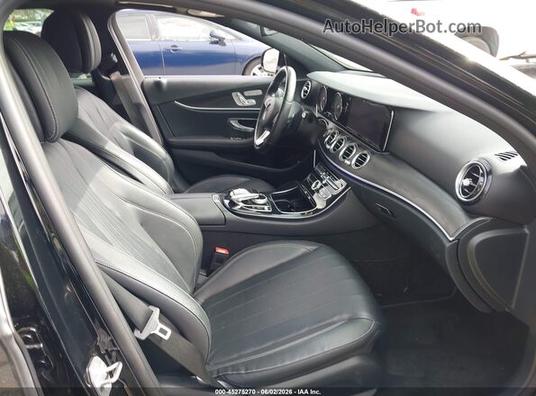 WDDZF4JB6HA210210 2017 MERCEDES-BENZ E-CLASS Черный Вид салона спереди