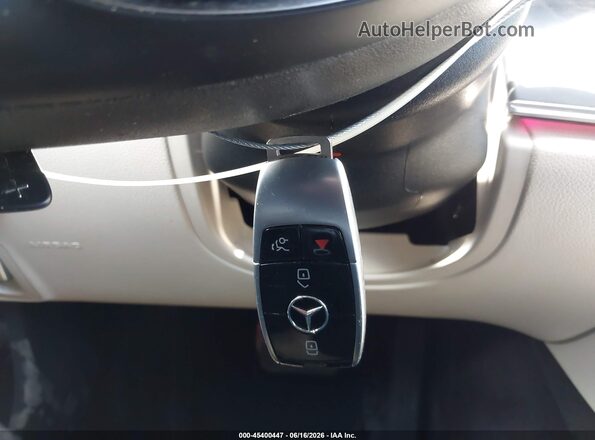 WDDZF4JB8HA105054 2017 MERCEDES-BENZ E-CLASS Red Առջևի վահանակի տեսք