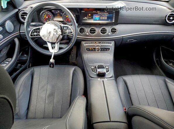 WDDZF4KB1KA616580 2019 MERCEDES-BENZ E Silver Вид панелі приладів