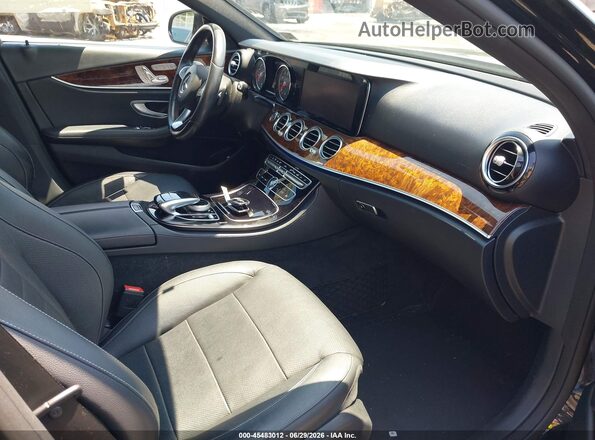 WDDZF4KB2HA021682 2017 MERCEDES-BENZ E-CLASS Black წინა სალონის ხედი