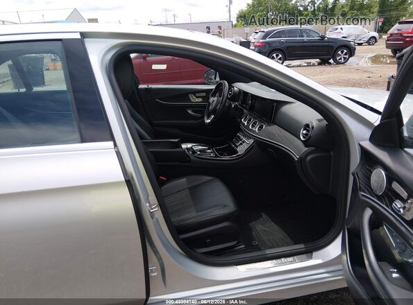WDDZF4KB3HA045084 2017 MERCEDES-BENZ E-CLASS Gray Vista interior delantera