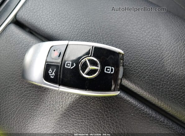 WDDZF4KB3HA045084 2017 MERCEDES-BENZ E-CLASS Gray Vista del salpicadero