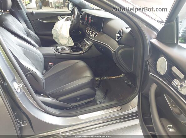 WDDZF4KB5JA354514 2018 MERCEDES-BENZ E-CLASS Gray Vista interior delantera