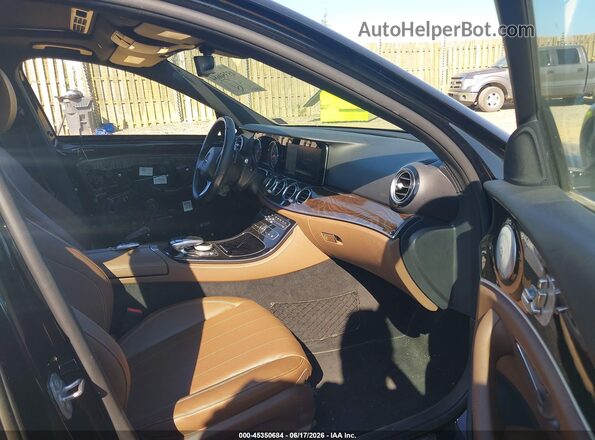WDDZF4KB6HA030630 2017 MERCEDES-BENZ E-CLASS Black Widok wnętrza z przodu
