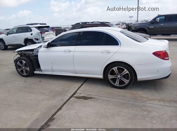 WDDZF4KB6HA136012 2017 MERCEDES-BENZ E-CLASS White სალონის 360-გრადუსიანი ხედი