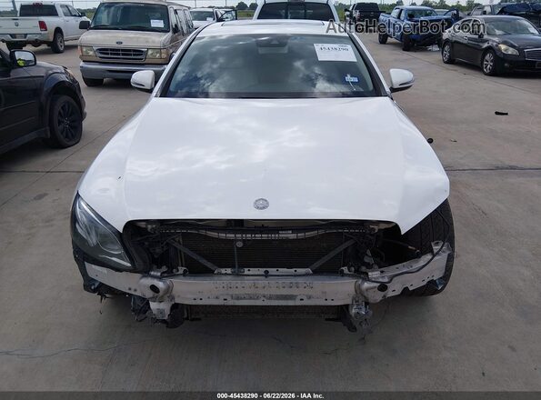 WDDZF4KB6HA136012 2017 MERCEDES-BENZ E-CLASS White ხელსაწყოთა პანელის ხედი