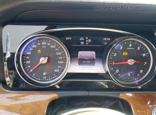 WDDZF4KB6JA480171 2018 MERCEDES-BENZ E Черный Вид щитка приборов