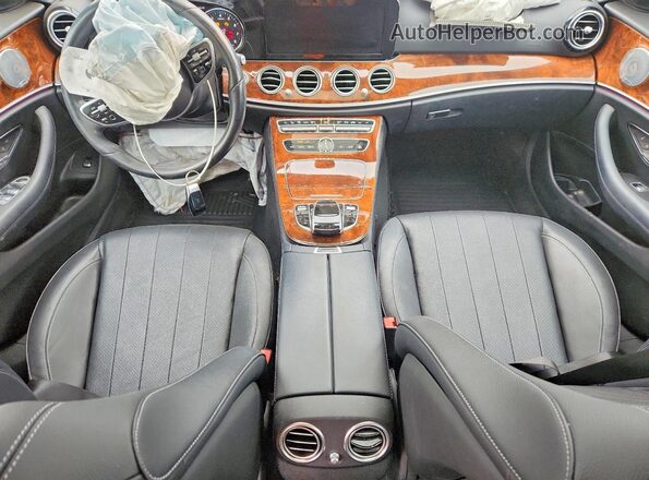 WDDZF4KB6KA627476 2019 MERCEDES-BENZ E Black Dashboard view