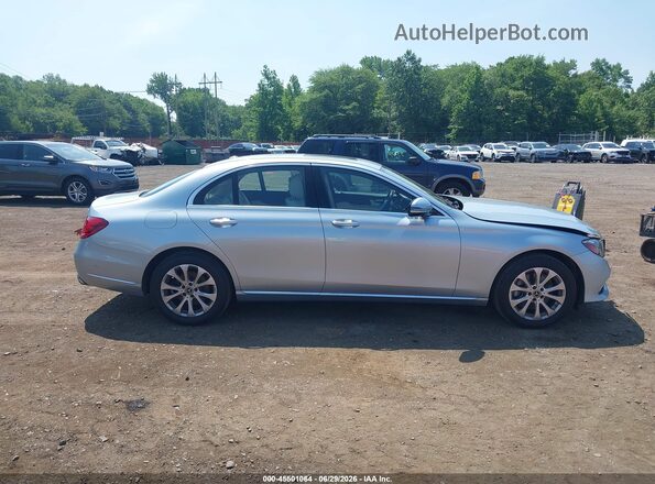 WDDZF4KB7JA347998 2018 MERCEDES-BENZ E-CLASS Silver Widok wnętrza z tyłu