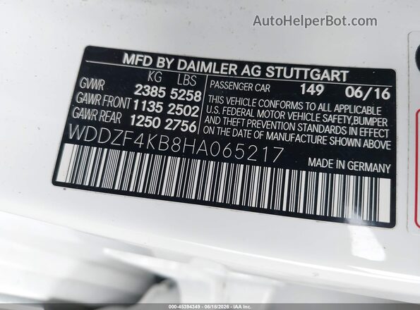 WDDZF4KB8HA065217 2017 MERCEDES-BENZ E-CLASS White Vista del compartimento del motor