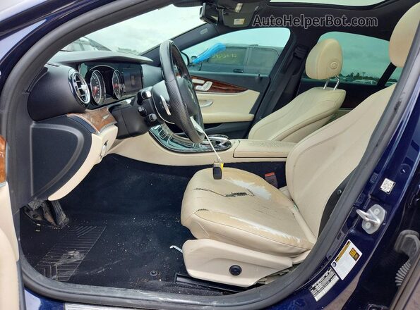 WDDZF4KB9HA208109 2017 MERCEDES-BENZ E Blue Սալոնի դիմացի տեսք