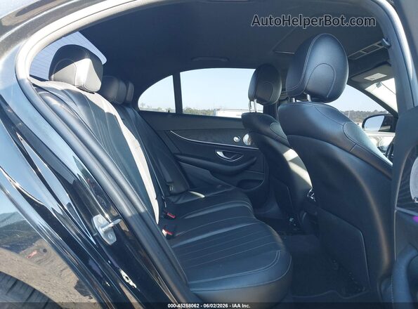 WDDZF4KBXHA167960 2017 MERCEDES-BENZ E-CLASS Черный Вид наклейки с VIN-кодом