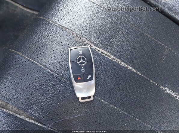 WDDZF4KBXHA167960 2017 MERCEDES-BENZ E-CLASS Черный Вид панели приборов