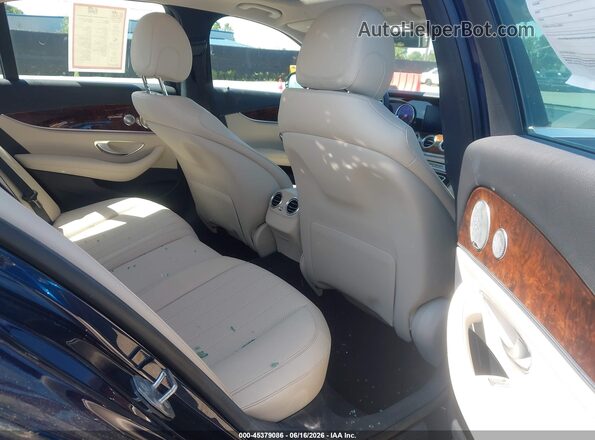 WDDZF4KBXHA195306 2017 MERCEDES-BENZ E-CLASS Blue Widok naklejki z numerem VIN