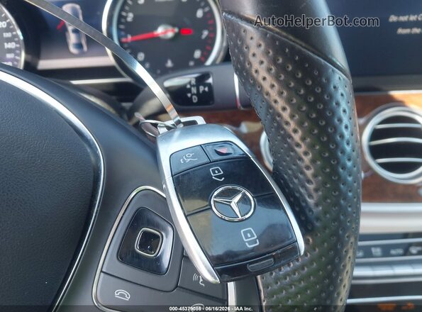 WDDZF4KBXHA195306 2017 MERCEDES-BENZ E-CLASS Blue Widok deski rozdzielczej