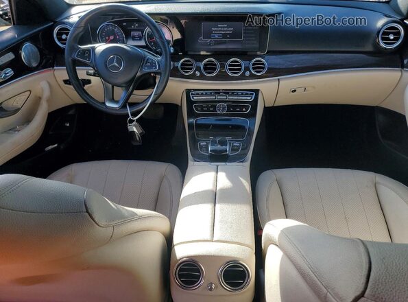 WDDZF4KBXHA253236 2017 MERCEDES-BENZ E Black Widok deski rozdzielczej