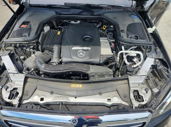 WDDZF4KBXKA551874 2019 MERCEDES-BENZ E Black Widok wnętrza z tyłu