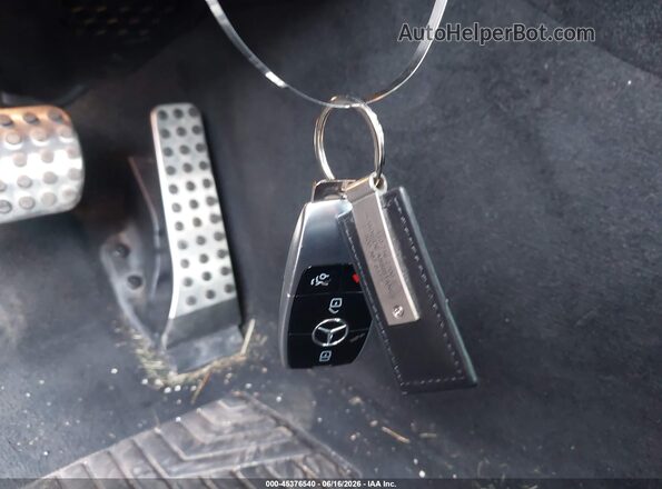 WDDZF6BB1KA688777 2019 MERCEDES-BENZ AMG E 53 Red Vista del salpicadero