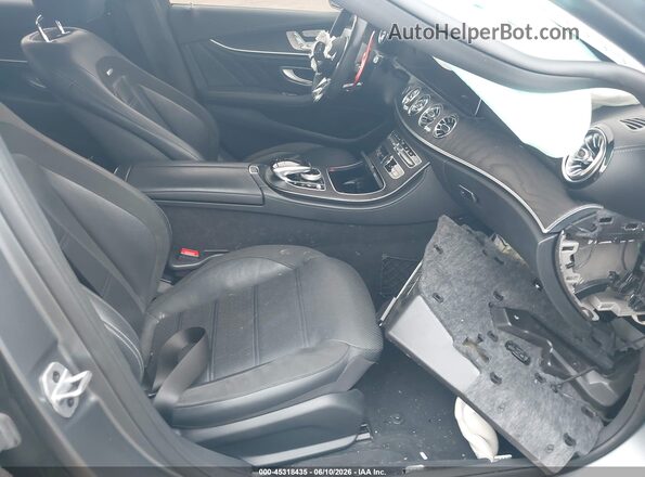 WDDZF6BBXKA641571 2019 MERCEDES-BENZ AMG E 53 Gray Вид салону спереду