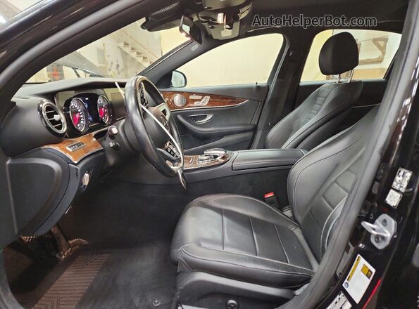 WDDZF6JB1KA570990 2019 MERCEDES-BENZ E Black Widok wnętrza z przodu