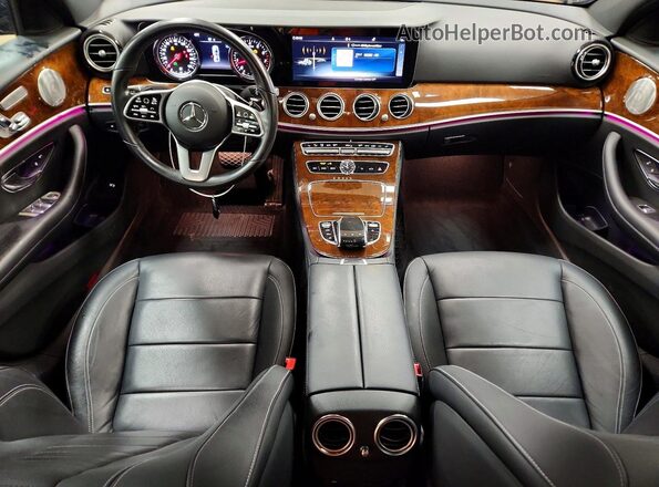 WDDZF6JB1KA570990 2019 MERCEDES-BENZ E Black Widok deski rozdzielczej
